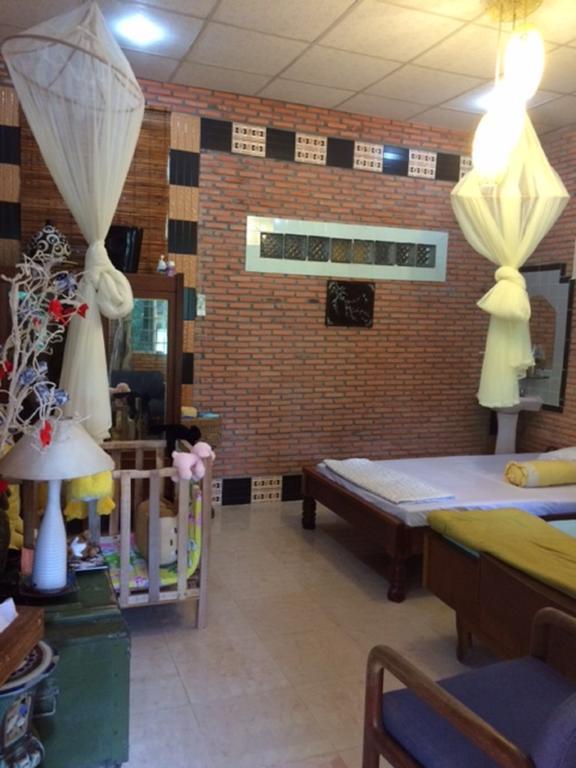 Charming Countryside Homestay Ben Tre Eksteriør billede