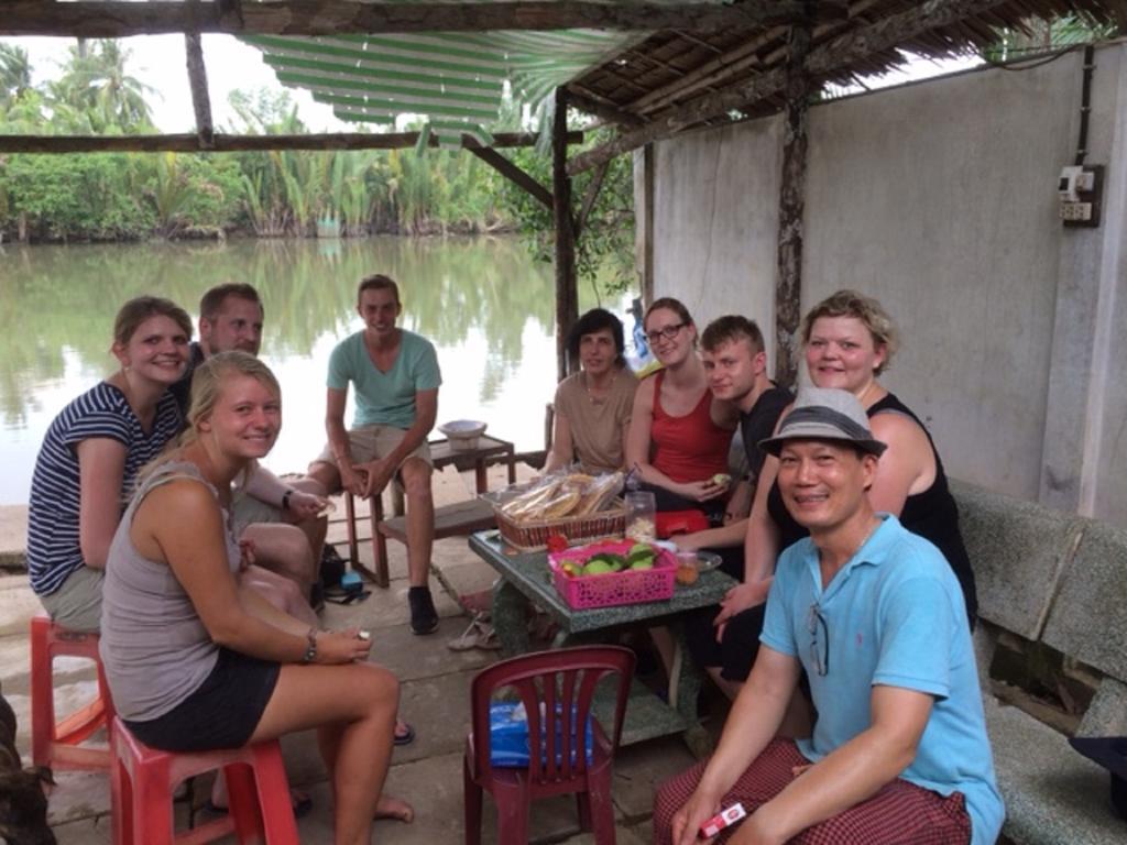 Charming Countryside Homestay Ben Tre Eksteriør billede