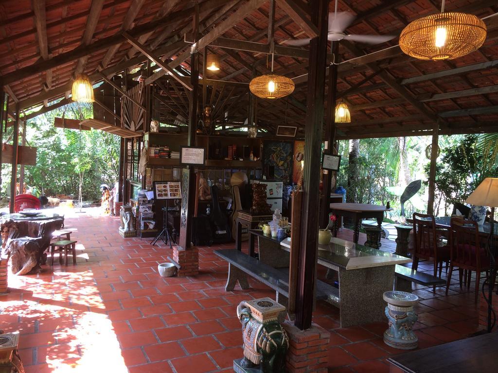 Charming Countryside Homestay Ben Tre Eksteriør billede